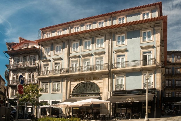 Porto polecane hotele noclegi 4 gwiazdkowe hotele Oporto najlepsze sprawdzone hotele przewodnik po Porto gdzie spac Portugalia hotels czterogwiazdkowe 4 gwiazdki opis ktory wybrac 4